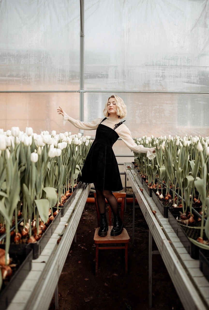 The Best Greenhouse Design In the World - Hot in the Winter  Cool in the Summer - Summer Solstice